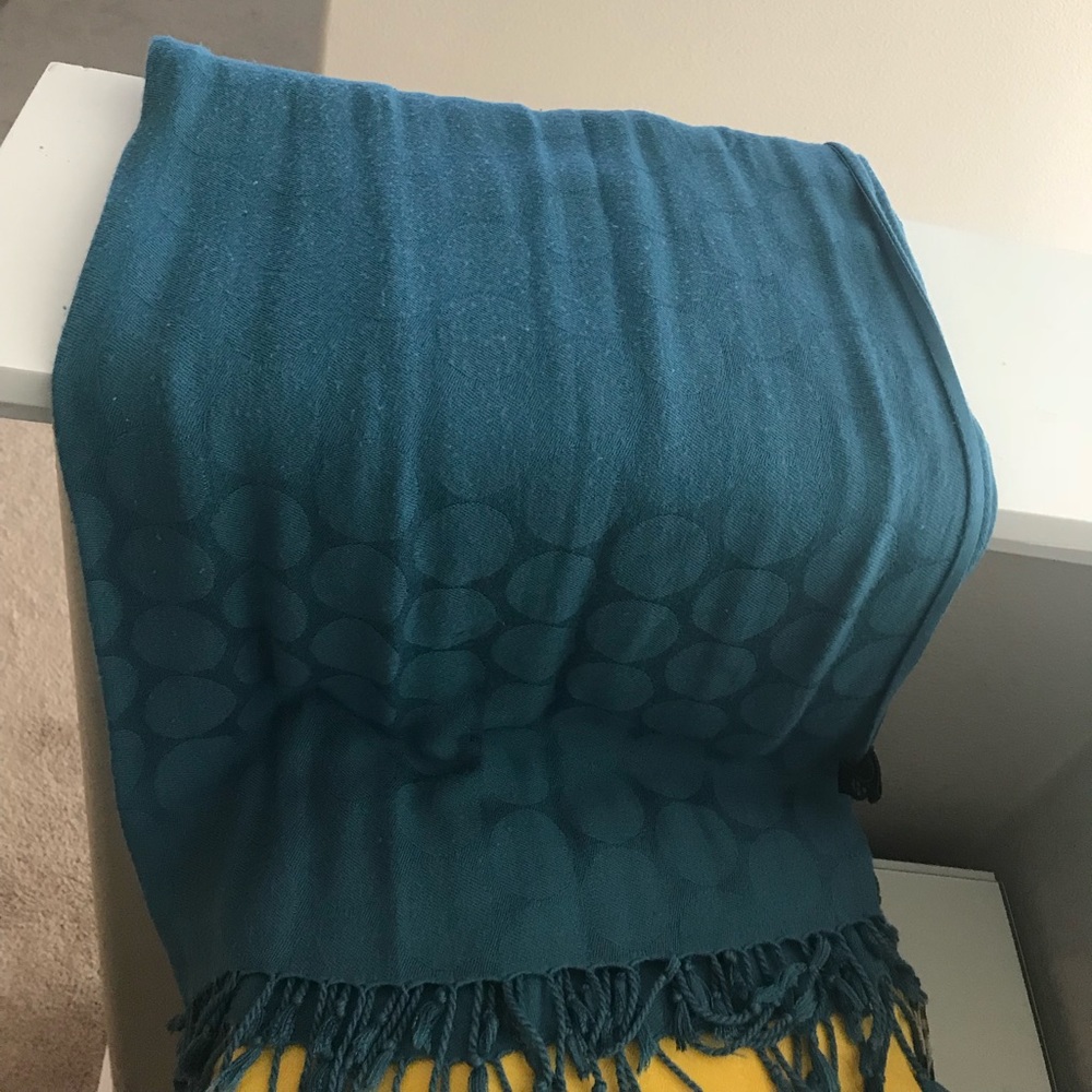 Woman’s scarf.
